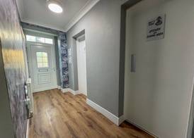 Billy's Place 4