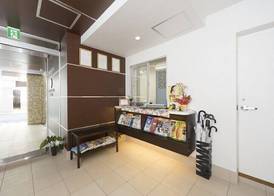 Wires Hotel 2