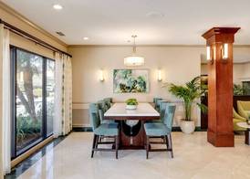Ayres Hotel Corona - Riverside 2