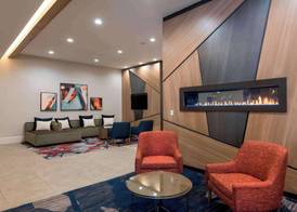 The Center Hotel Grand Rapids Airport 3