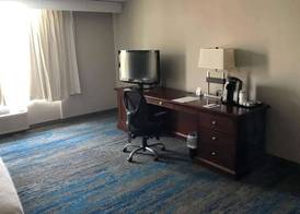 Ramada by Wyndham Cleveland Independence 2