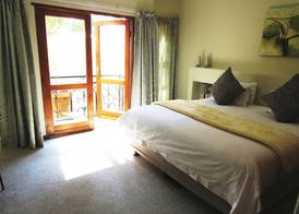 Dunton Guest House 5