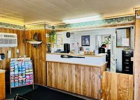 Sage N Sand Motel 5