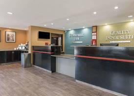 Quality Inn & Suites Airport 5