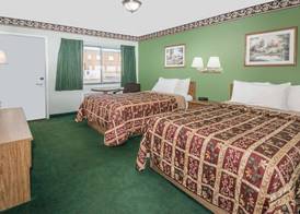Knights Inn Ottawa 3