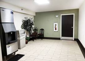 OYO Hotel Rome West GA 3