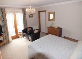 Springwood Room Only Accommodation 5