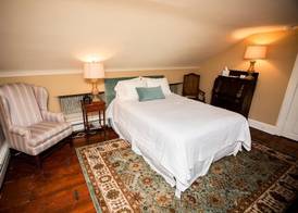 Plumsteadville Inn 4