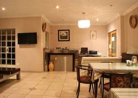 Four Seasons Lehae Guest House 2