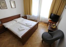 Hotel King George 4