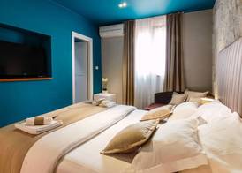 Riva Luxury Rooms 3
