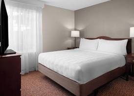 Larkspur Landing Extended Stay Suites Hillsboro 4