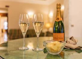 Raeli Hotel Noto 5