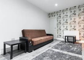 Whitechapel Grand 4