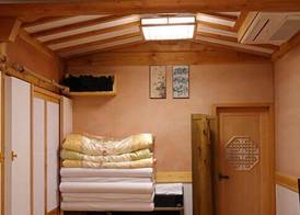 Hwangnamguan Hanok Village 4