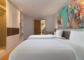 Beachwalk Residence 3