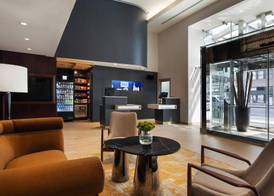 Courtyard by Marriott New York Manhattan / Soho 2