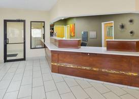 Americas Best Value Inn & Suites Bastrop 4