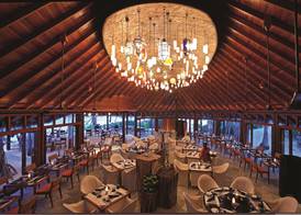 Constance Halaveli Resort 3