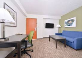Holiday Inn Express Hotel & Suites Mooresville - Lake Norman by IHG 3