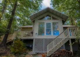 Beaver Lake Cottages 3