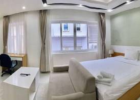 PINE TREE APT 5