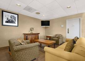 Super 8 by Wyndham Oxford 2