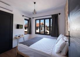 Solo Boutique Hotel 4
