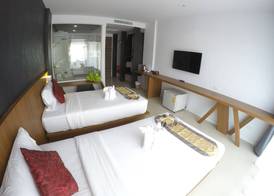 Phoenix Grand Patong 4