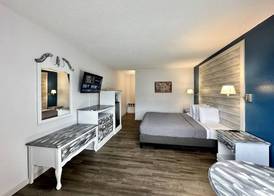 Ozark Inn and Suites 4