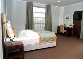 Hotel Class 4
