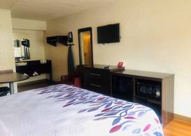 Red Roof Inn Bridgeton 3