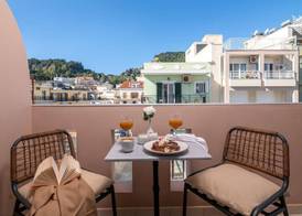 Maison Downtown Luxury Apartments! 4