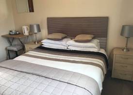 Ferrybridge Hotel 5