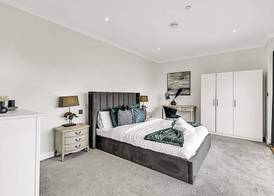 Beautiful Abode In Brentford 2