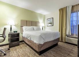 Candlewood Suites LINCOLN by IHG 3