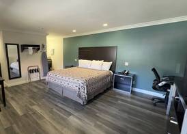 Garden Inn and Suites Glendora 3