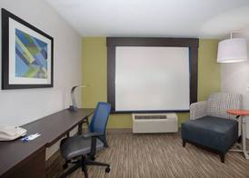 Holiday Inn Express & Suites LONGMONT - BOULDER AREA by IHG 3