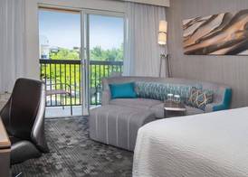 Comfort Inn & Suites Bethlehem Lehigh Valley Airport 5