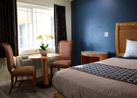 Valli Hi Motel 5