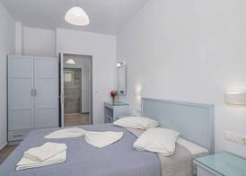Maria Studios and Apartments 4