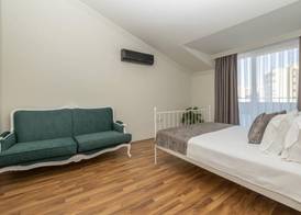 Wolf Suites 5