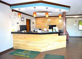 Quality Inn Coralville - Iowa River Landing 5