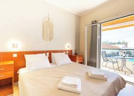 Cavos Beach House 4