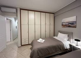 Hector Apartment Airport by Airstay 2