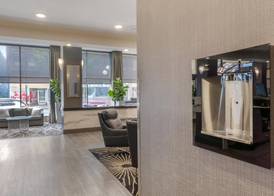 BEST WESTERN PLUS Carlton Plaza Hotel 5