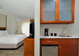 SpringHill Suites by Marriott Madera 5