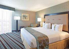 Holiday Inn LONG BEACH AIRPORT by IHG 3