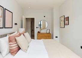 The Brondesbury Quarters - Modern 2bdr Flat With Balcony + Parking 2