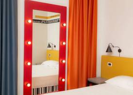 Wave Hotel 3